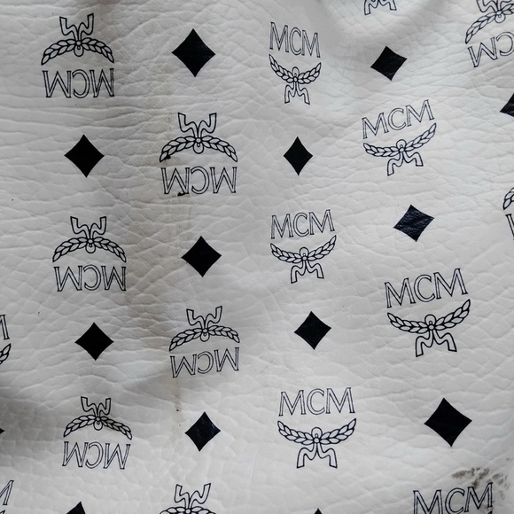 MCM Black and White Logo Shoulder Bag - Picture 8 of 9